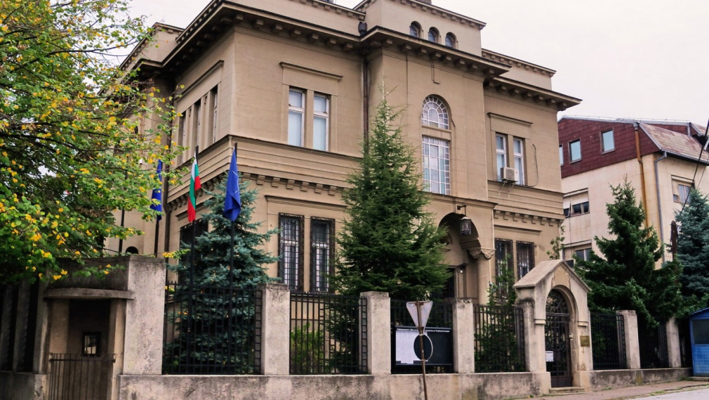 България с протестна нота към Северна Македония заради поруганото ни знаме в Битоля