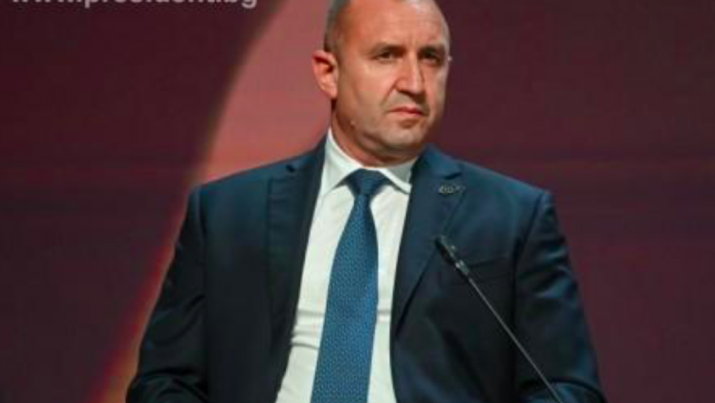 Радев: Очакваме правни гаранции за необратимост в отношенията София-Скопие