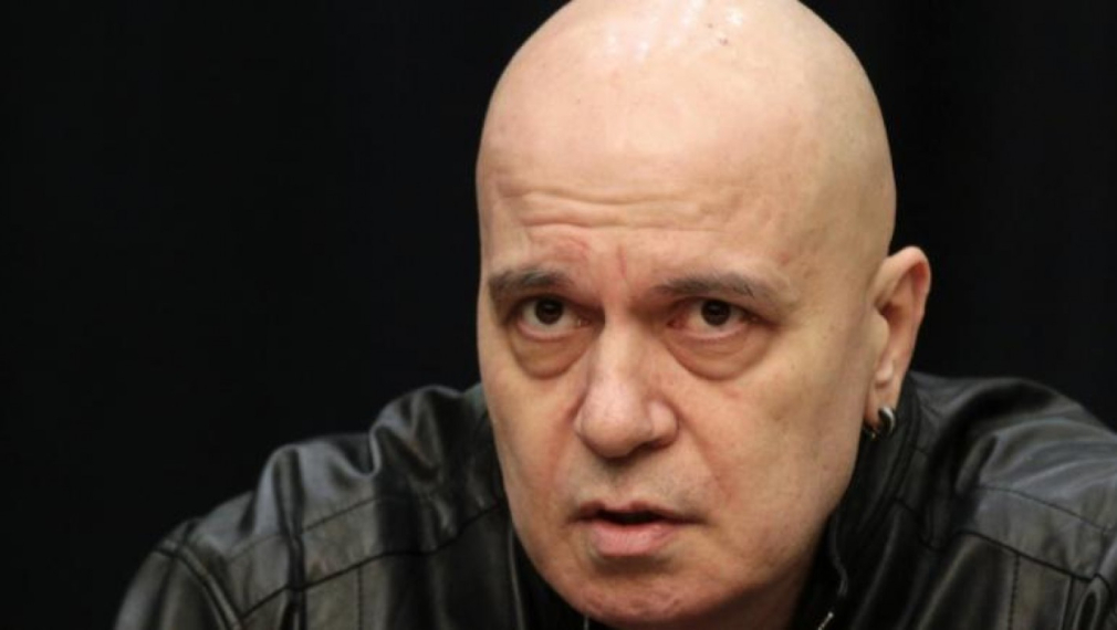 Слави Трифонов за смъртните заплахи към Ива Митева: Издава слабост и безсилие на системата, която си отива