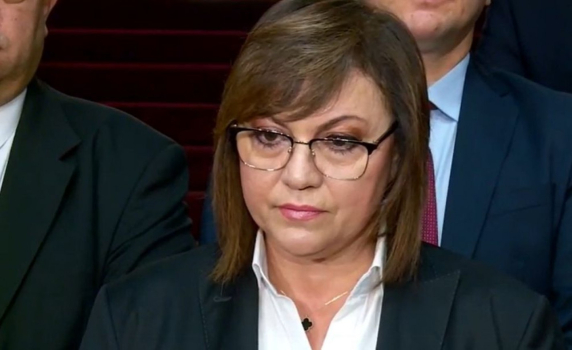 Нинова: Служебните министри се занимават с партийно строителство