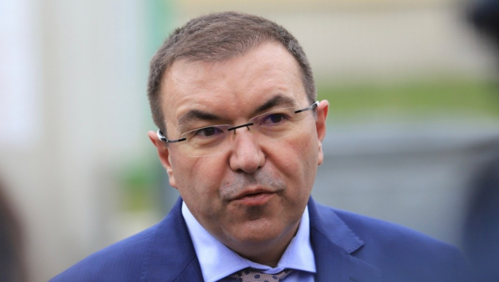 МЗ: Костадин Ангелов е натрупал загуби за 70 млн. лв. в Александровска болница