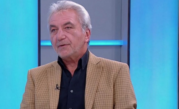 Росен Карадимов: Съвсем естествено е БСП да пита президента прави ли партия