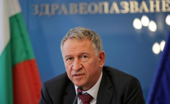 Кацаров: Няма да променяме мерките срещу Covid заради протестите