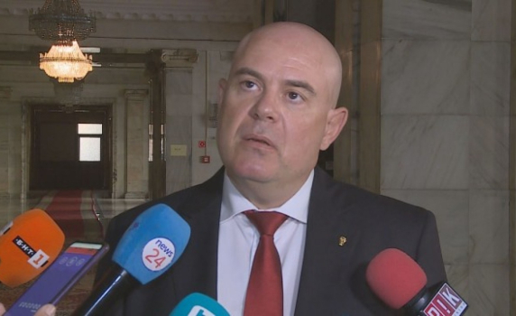Гешев: Няма юридическа реформа, а юридическа катастрофа