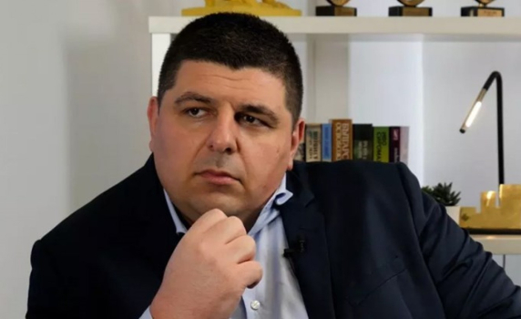 Напрежение в "Демократична България" около новите листи