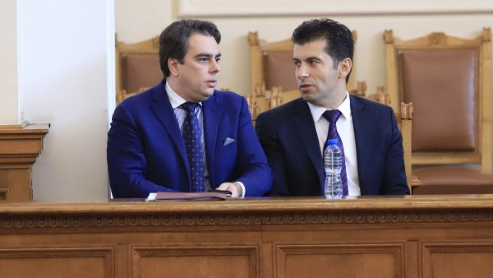 АИКБ: Василев и Петков създават нови обръчи от фирми