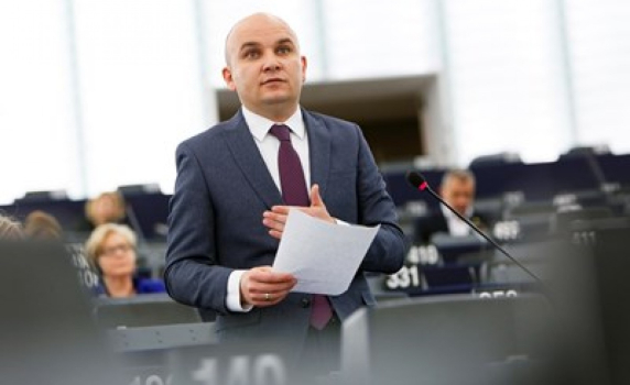 Илхан Кючюк в Европейския парламент: Кръгът „Капитал“ подведе нашите партньори САЩ