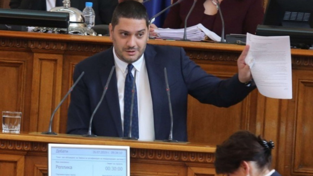 Христо Гаджев: Няма да позволим на кабинета на Радев да замете под килима смъртта на ст. лейт. Манчев