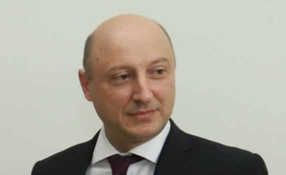 Новият финансов министър: Плановете ни са да продължим да работим с г-н Спецов