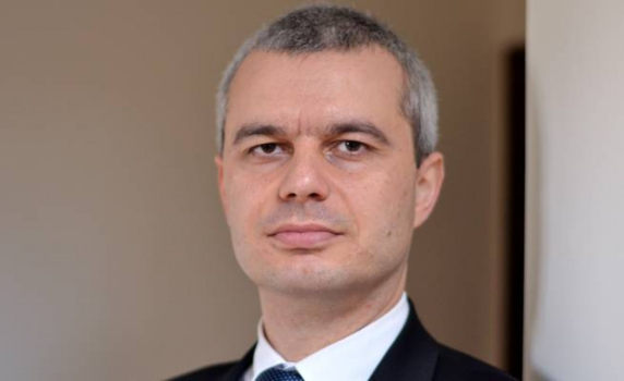 Костадин Костадинов показа списък с подслушваните лица, цялото ръководство на "Възраждане" било в него
