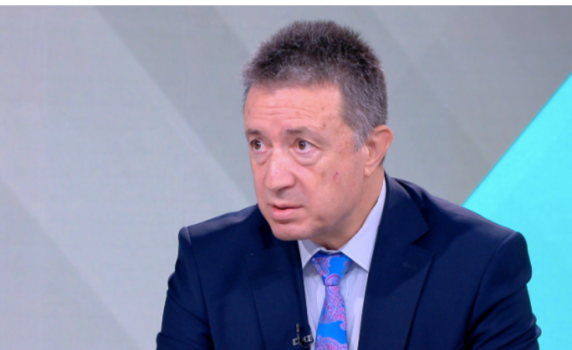 Янаки Стоилов за Петков и Василев: И преди 20 години имахме едни юпита, но балонът им бързо спихна
