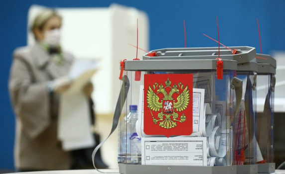 Партията на Путин запазва мнозинството си в парламента