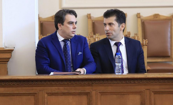 Директорка в рекламната агенция, която обслужва Петков и Василев е в списъка "Магнитски"