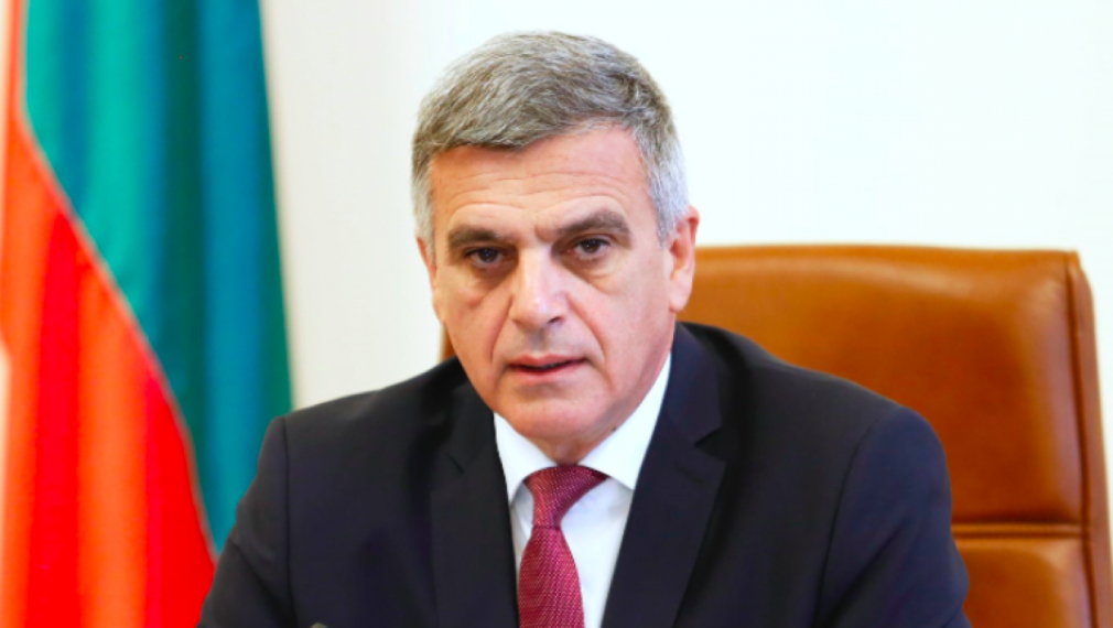 Премиерът Янев назначи трима нови зам.-министри