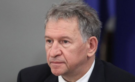Кацаров: Дори само хората над 60 г. да се ваксинират масово, съм готов да отменя всички мерки