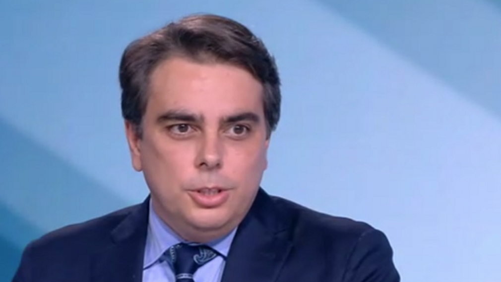 Асен Василев: С удоволствие бихме приели Румен Спецов в партията, но засега няма как да се случи