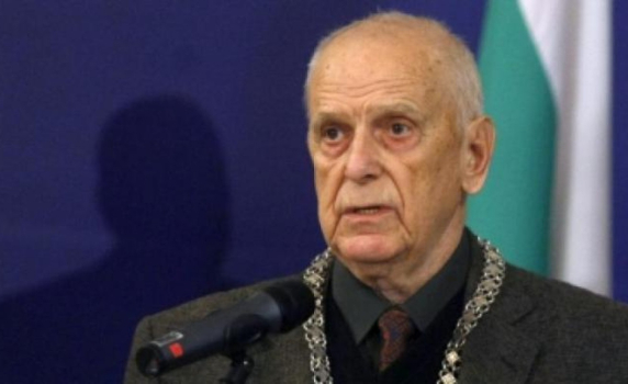 Почина големият режисьор Христо Ганев