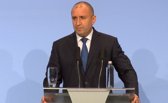 Радев: Единството не е механичен сбор на грабители с ограбени, на лъжци с излъгани