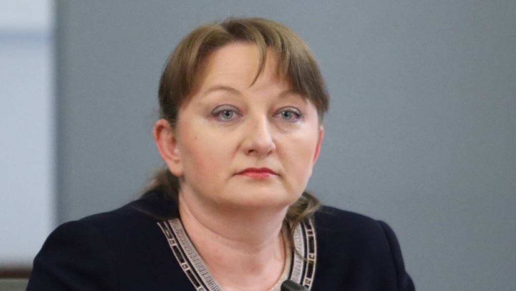Сачева: Правителството е на път да направи от една авария в морето истинска екокриза