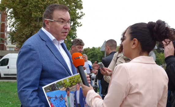 Проф. Ангелов: Радев и Рашков връщат милицонерщината