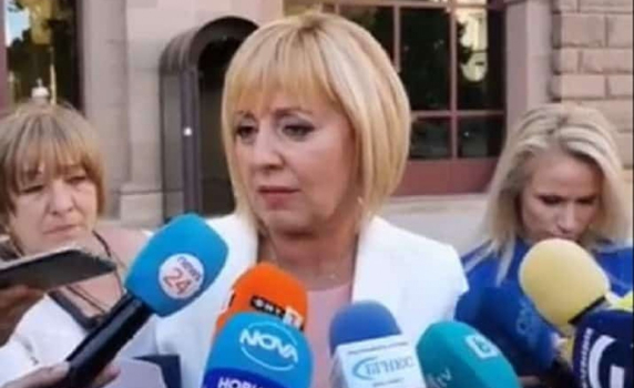 Манолова: Служебното правителство да спре износа на евтин ток