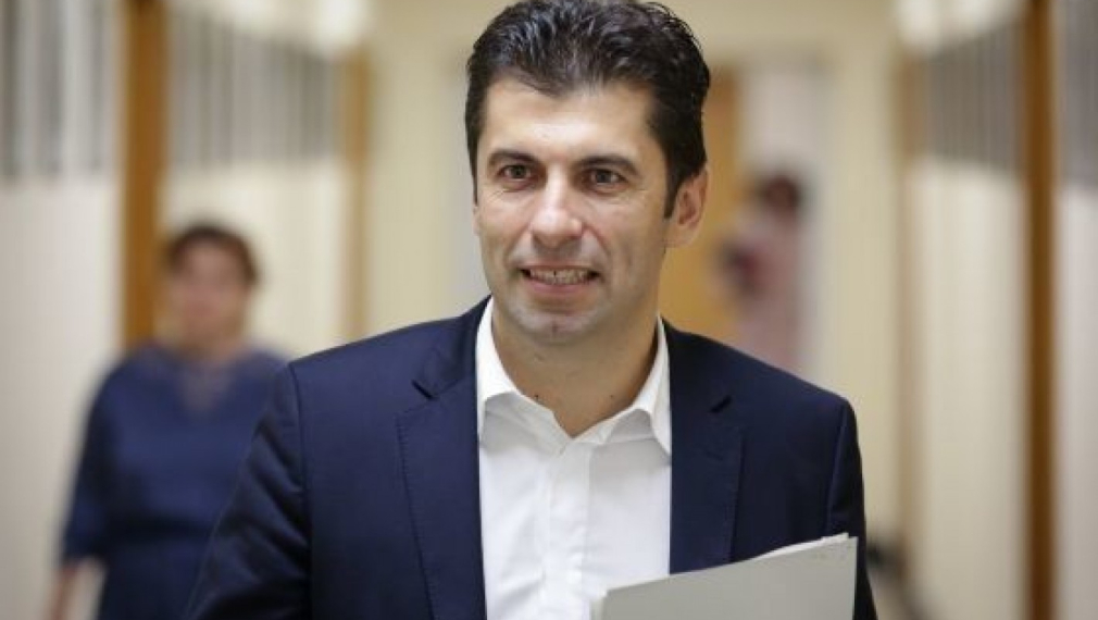 Кирил Петков не дава дори на КС документи за гражданството си