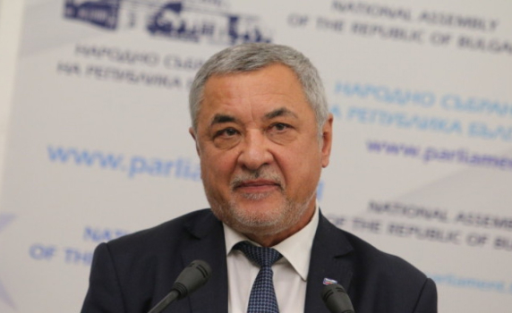И Валери Симеонов се кандидатира за президент
