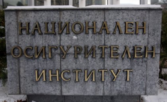 От 7 октомври изплащат пенсиите и добавката от 120 лв.