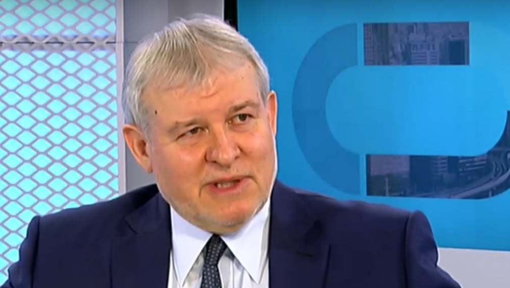 Румен Христов към Кирил Петков: Преди да кандидатства за премиер, трябва да има 121 депутати