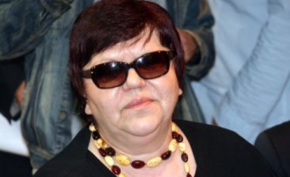 И майката на Пеевски е в "Досиетата Пандора"