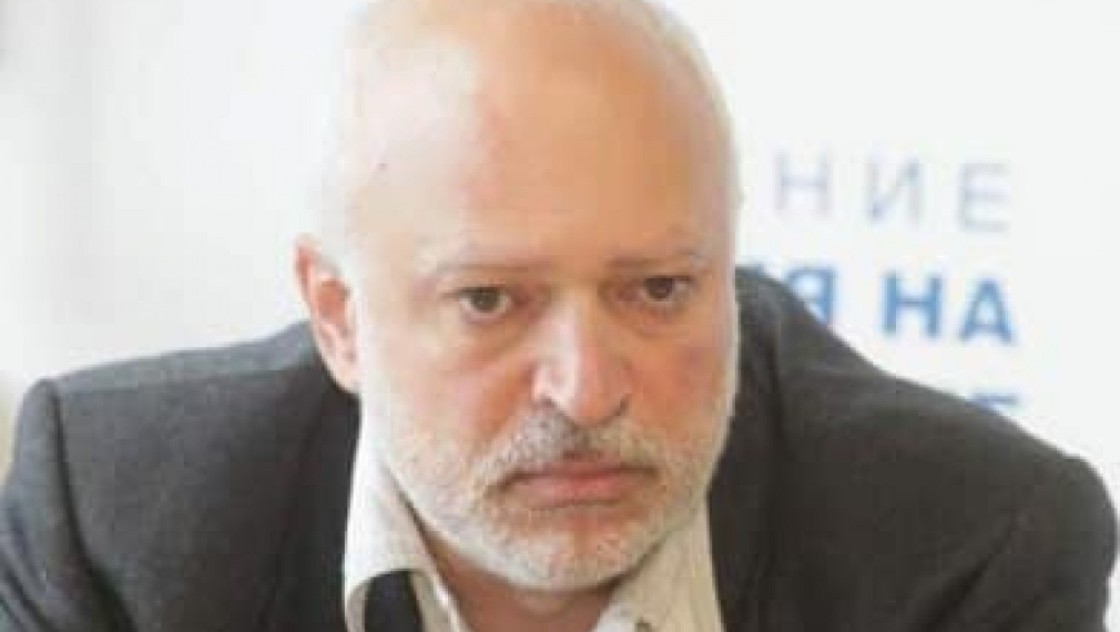 Велислав Минеков към Вежди Рашидов: Напълно здрав съм, нямам добро отношение към алкохол и пури