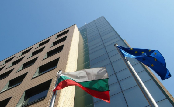 Камарата на строителите поиска оставката на Комитова и призова членовете си на протест