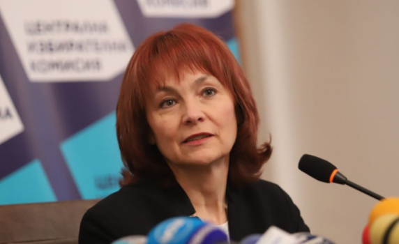 ЦИК реши на 14 ноември да се гласува на една машина и с една смарт карта