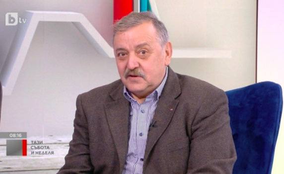 Кантарджиев: Целият народ гледа как се управлява Covid-кризата, както с кораба