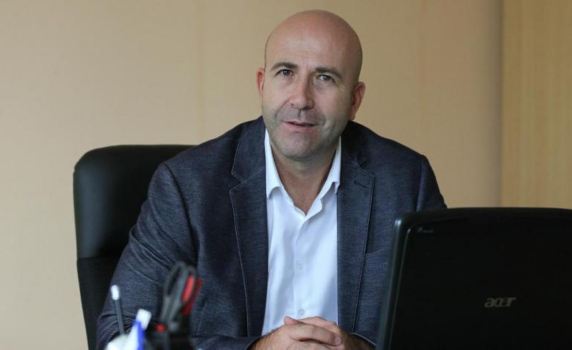 Богдан Милчев: От май всички магистрали и първокласни пътища не се поддържат