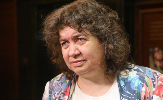 Доц. Киселова: Вероятно президентът не е знаел за двойното гражданство на Кирил Петков