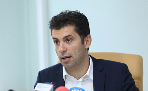 Кирил Петков е излъгал, че не е канадски гражданин и е подписал декларация с невярно съдържание