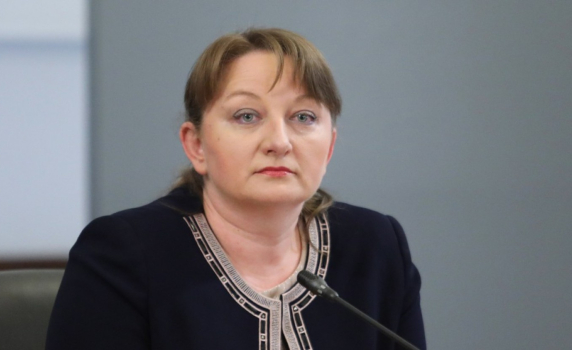 Сачева: Управляващите се държаха като зрители в сагата "Вера Су"