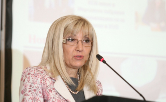 Петя Аврамова, ГЕРБ-СДС: Твърденията на Комитова са неверни. Ремонтът на АМ Тракия бе направен по одобрен от АПИ проект и за него има гаранции