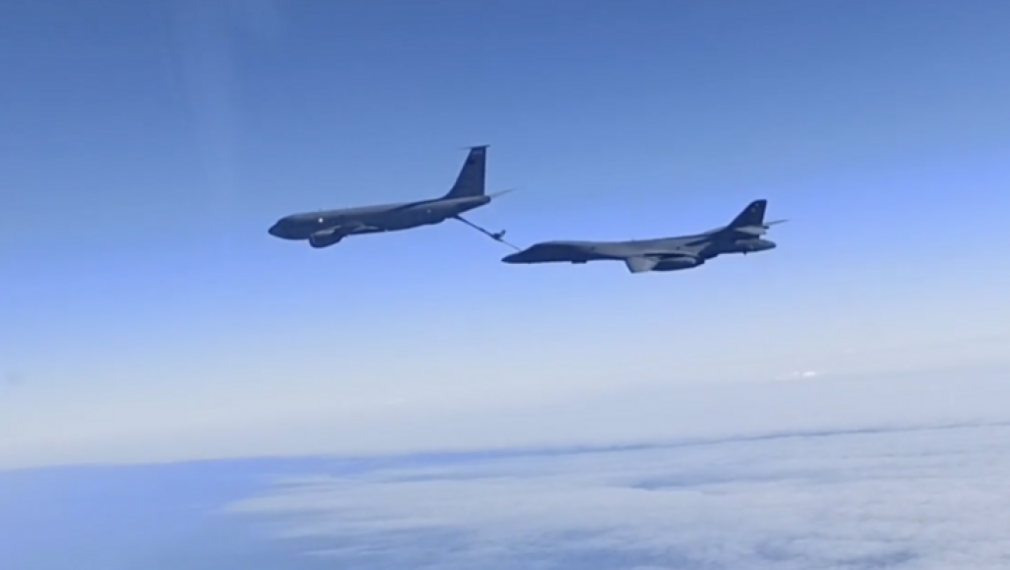 Два руски Су-30 ескортираха самолети на САЩ над Черно море