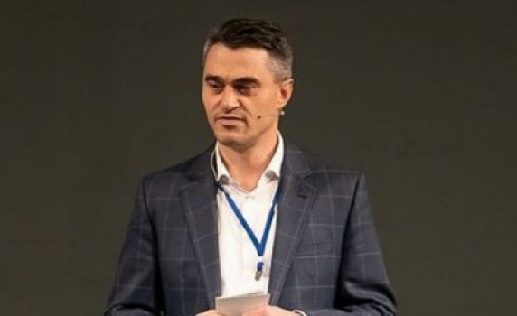 Уволнението на шефа на ДКК - ползвал служебна кола за лични нужди