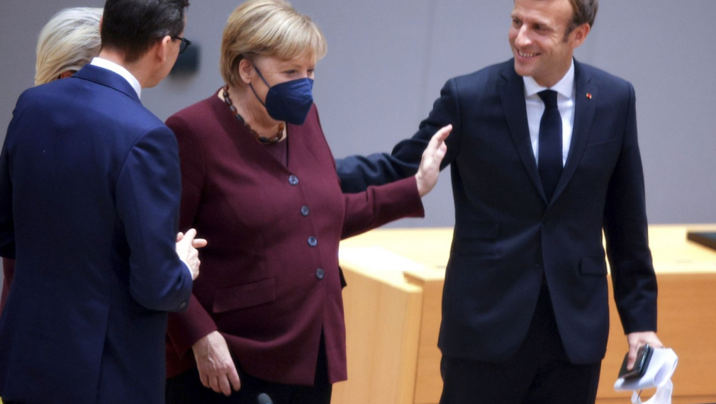 Европейските лидери се сбогуваха с Ангела Меркел с емоционално видео (снимки/видео)