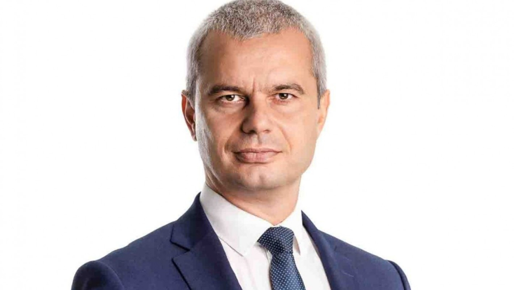Костадин Костадинов за решението на КС по казуса "Петков": Приемете моите почитания към вас! 