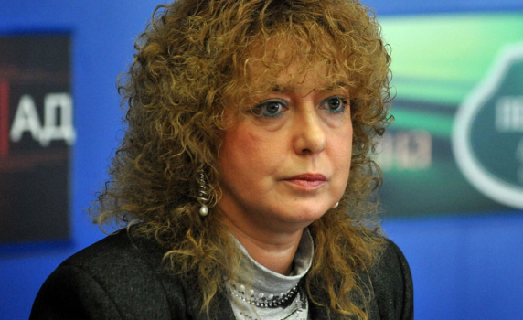 Галина Захарова остава единственият кандидат за наследник на Лозан Панов