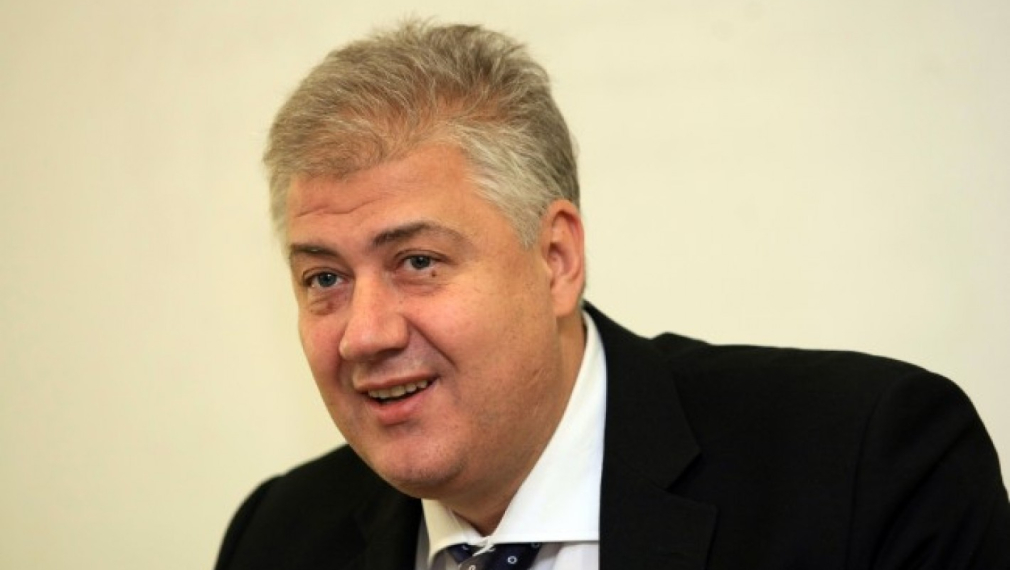 Проф. Асен Балтов: Зелен сертификат и за депутатите