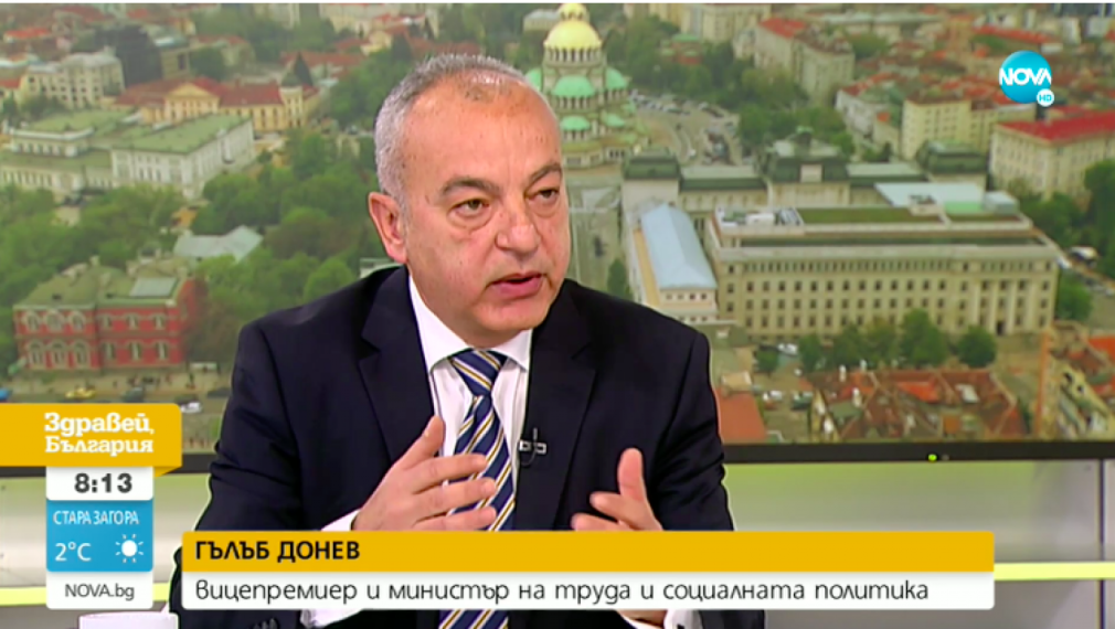Гълъб Донев: Не се обсъжда забрана за излизане на неваксинираните възрастни хора