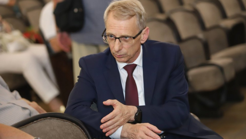 Денков: Не разбирам защо родителите и учителите протестират
