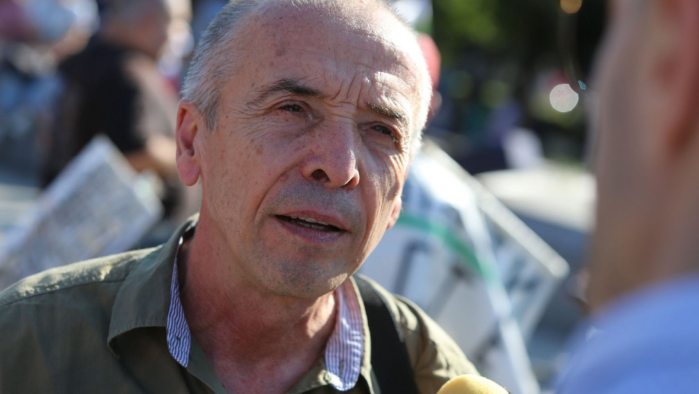 Атанас Мангъров нарече "цирк" ужаса в COVID-отделенията