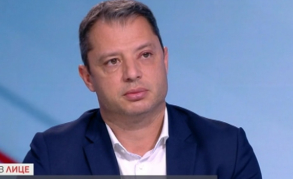 Делян Добрев: Правителството трябва да подаде оставка