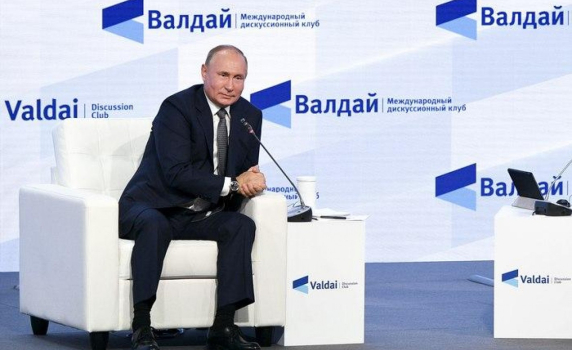 Путин: Днешните западни страни ми напомнят за болшевиките